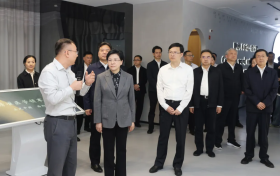 南京市委书记韩立明、市长陈之常一行参观世和基因